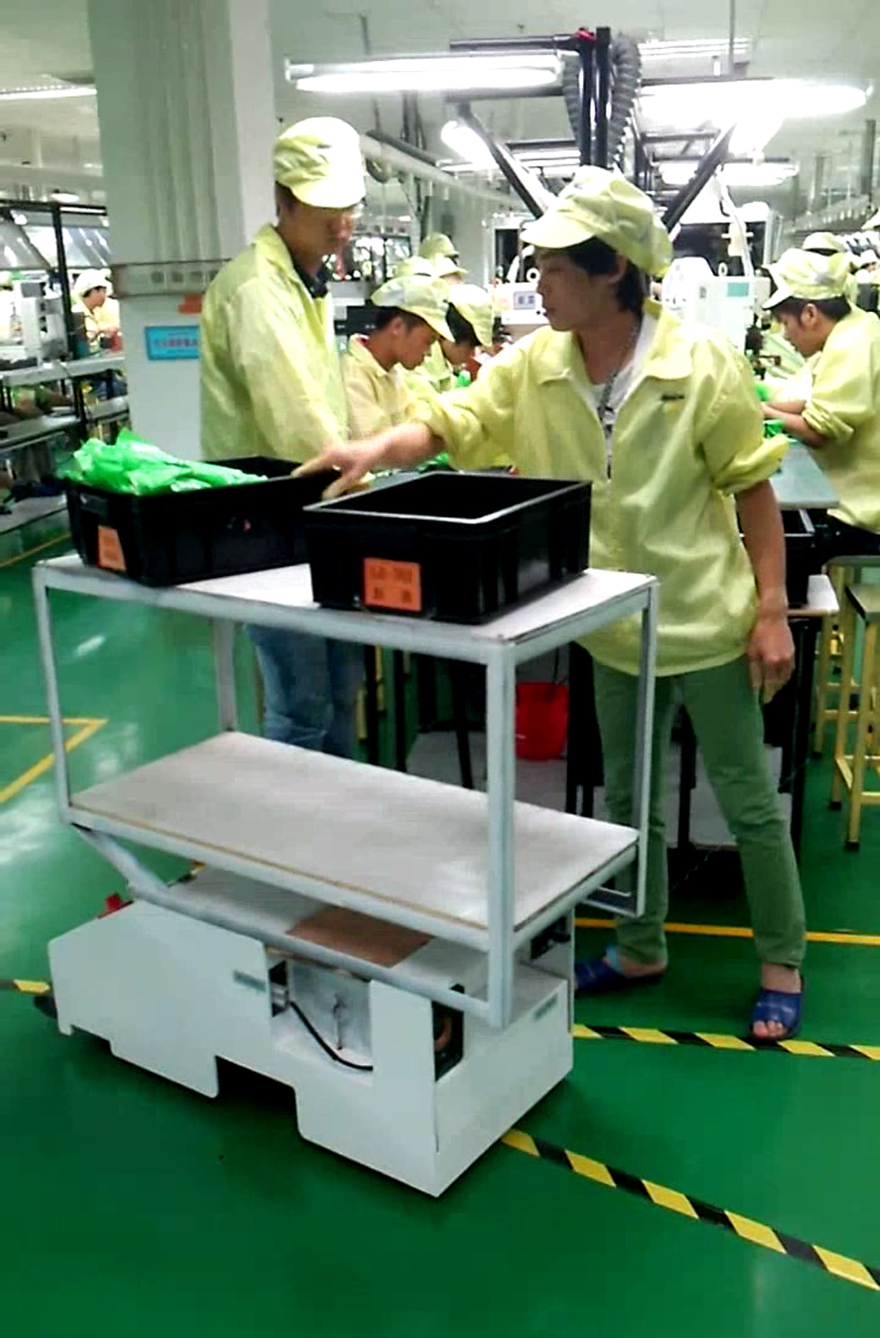 工業(yè)機(jī)器人 工業(yè)機(jī)器人